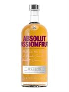 Absolut Passionfruit flaske i klart glas med gul og orange skrift