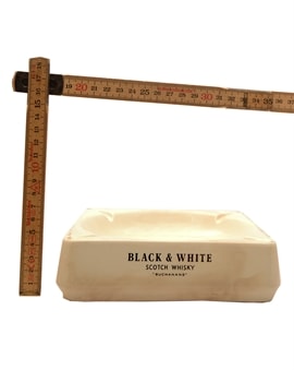 Askebæger med Black & White whiskylogo 4