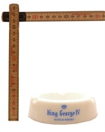 Askebæger med King George IV whiskylogo 2