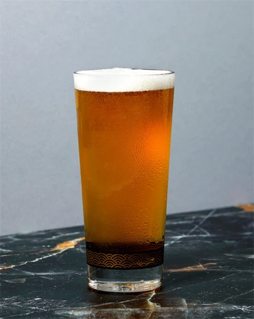 Botanical Shandy - øl-cocktail med Nc\'nean botanical spirit og IPA