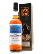 Flaske Beenleigh Artisan Blackadder Raw Cask rom i mørk rav-farve