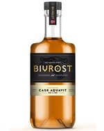 Flaske Bivrost Cask Akvavit fra Aurora Spirit Distillery i Norge