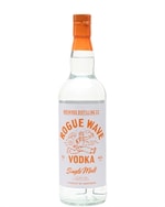 Rogue Wave vodkaflaske med lys etiket og bølgemotiv fra BrewDog