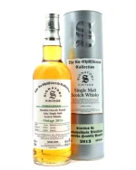 Bunnahabhain flaske fra Signatory Vintage med rødvinsfarvet whisky