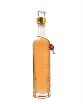 Gylden Reposado Tequila i flaske med facetteret prop