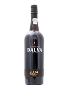 Flaske Dalva 2004 Colheita med gylden-brun etiket og korkprop