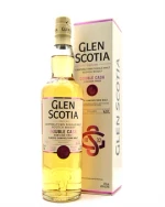 Glen Scotia Rum Cask Finish flaske med varm gylden whisky