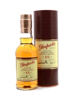 Glenfarclas 15 år lille flaske på 20 cl med mørk gylden whisky