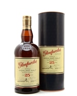 Glenfarclas 25 år flaske med dyb mahognifarvet sherrywhisky