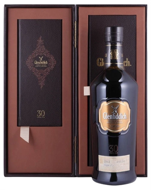 Flaske Glenfiddich 30 år Cask Selection fra Speyside