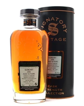 Glenlivet Signatory Vintage 16 år flaske med sherryfarvet whisky