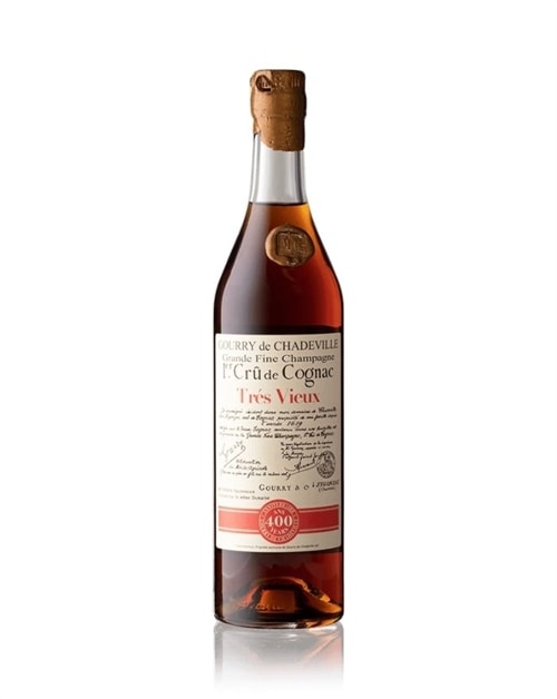 Flaske Gourry de Chadeville Tres Vieux Cognac med mørk ravfarve og jubilæumsetiket