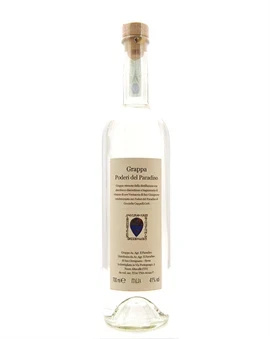 Flaske Grappa Poderi del Paradiso med lys gylden farve