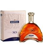 Flaske Martell XO fransk cognac med dyb gylden kobberfarve
