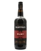 Flaske Martha's Fine Ruby Portvin fra Douro-dalen i Portugal