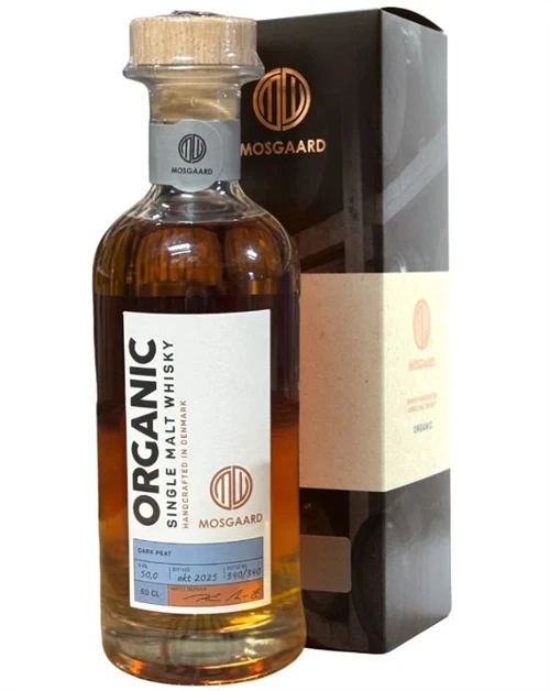 Flaske af Mosgaard Dark Peat Røget Økologisk Dansk Single Malt Whisky 50 cl inkl. miniature