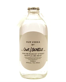 Our Vodka By Seattle flaske i klart glas med bynavnet som eneste motiv