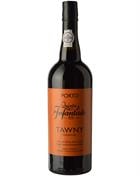 Flaske med gyldenbrun tawny portvin fra Quinta do Infantado