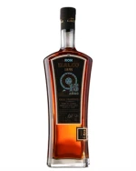 Flaske Ron Izalco 15 år Cask Strength med mørk rav-farvet rom