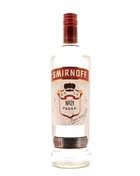 Smirnoff Red literflaske med rødt skjold og sort etiket