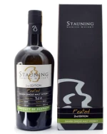 Flaske af Stauning 2nd Edition Peated 2009/2012 tidlig Dansk Single Malt Whisky