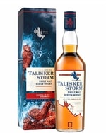 Talisker Storm-flaske foran mørkt, stormfuldt havmotiv