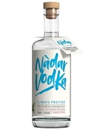 Arbikie Nadar Vodka flaske i klart glas med lys grøn etiket