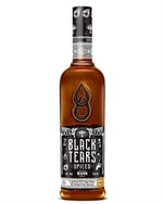Klar flaske med sort etikette og gyldne detaljer, Black Tears Spiced
