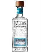 Flaske Olmeca Altos Plata Tequila med klar farve og sølvfarvet etiket