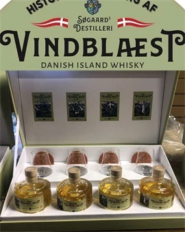 Vindblæst Whisky sæt med fire flasker fra Søgaard Destilleri Limited Edition